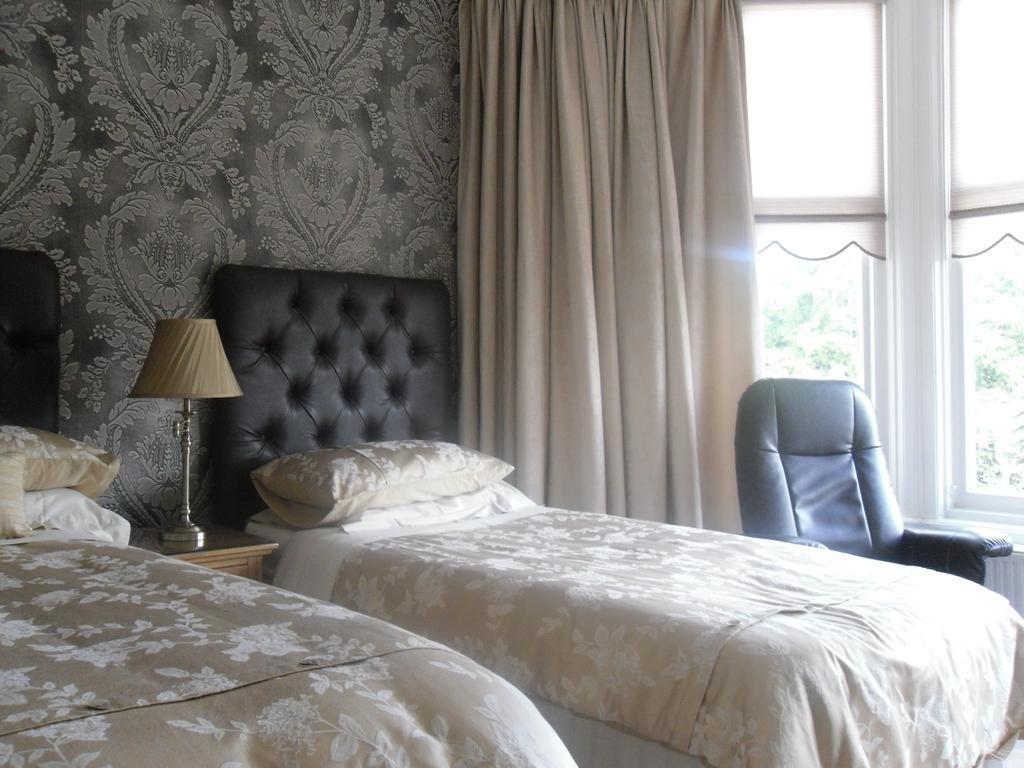 Ardfern Guest House Пърт Екстериор снимка