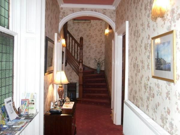 Ardfern Guest House Пърт Екстериор снимка