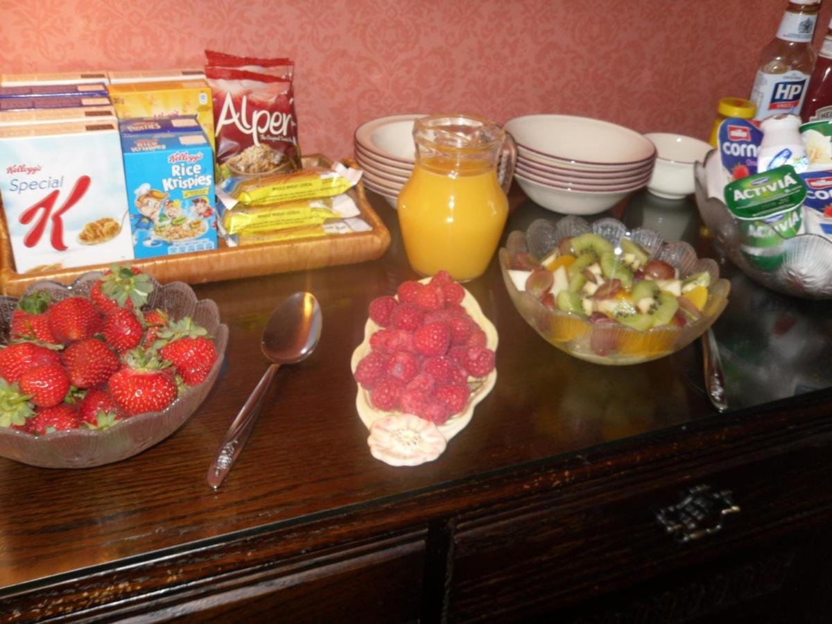 Ardfern Guest House Пърт Екстериор снимка